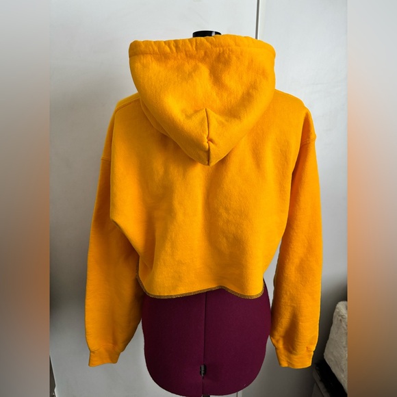 Excellent condition Bright Yellow Cropped Hoodie with “sweet like honey” logo - Picture 2 of 4
